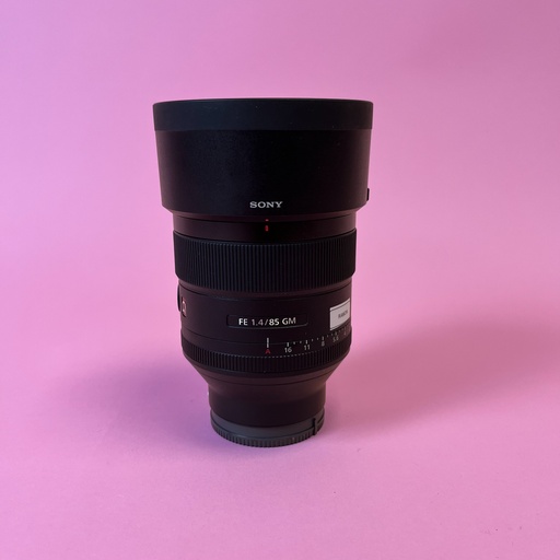 Sony FE 85mm f/1.8 lens